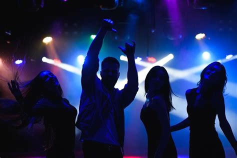 how to dance at the club: tips for navigating the music and crowds